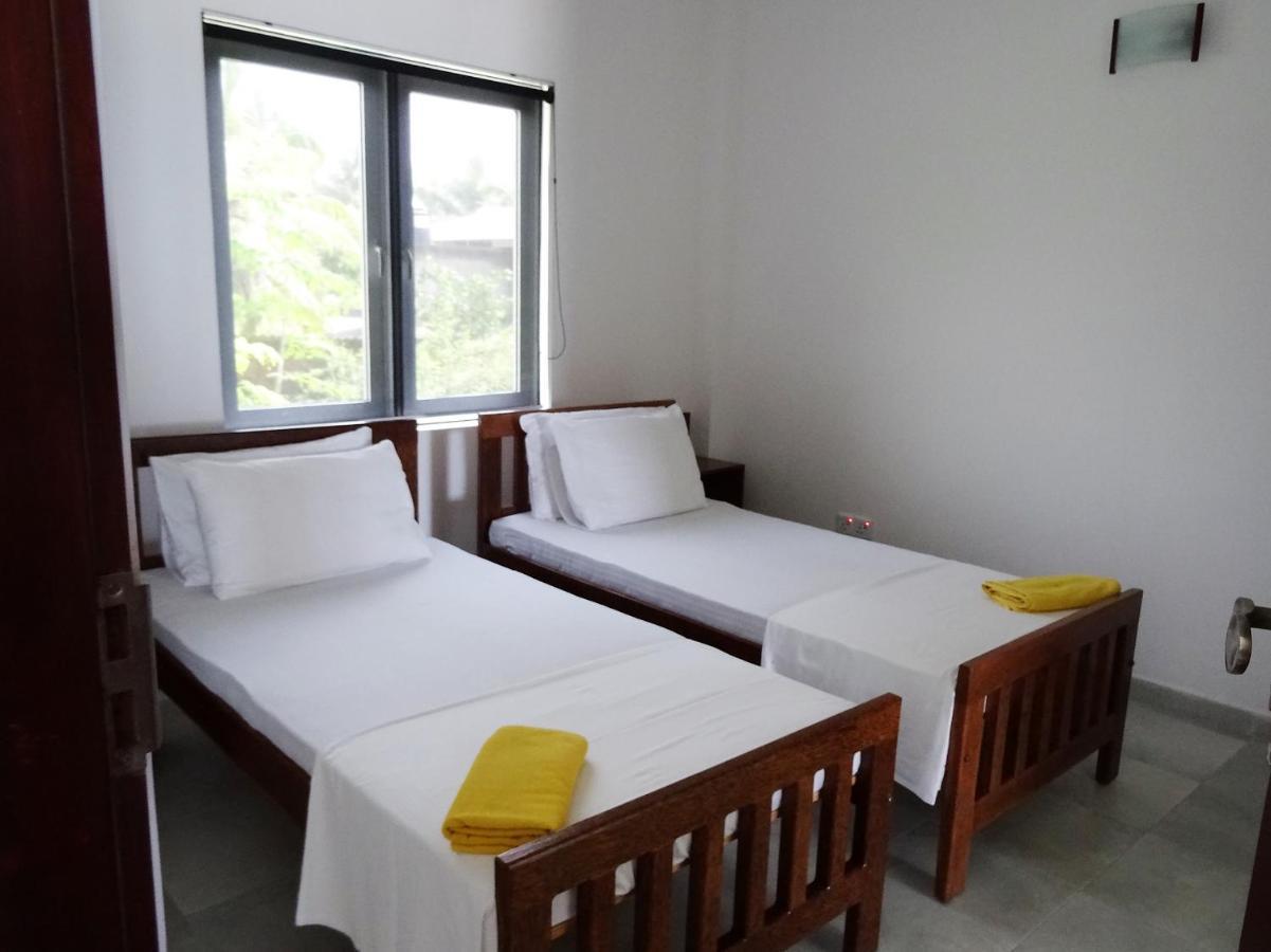 Amssler Beach Stay Kalutara Exterior photo