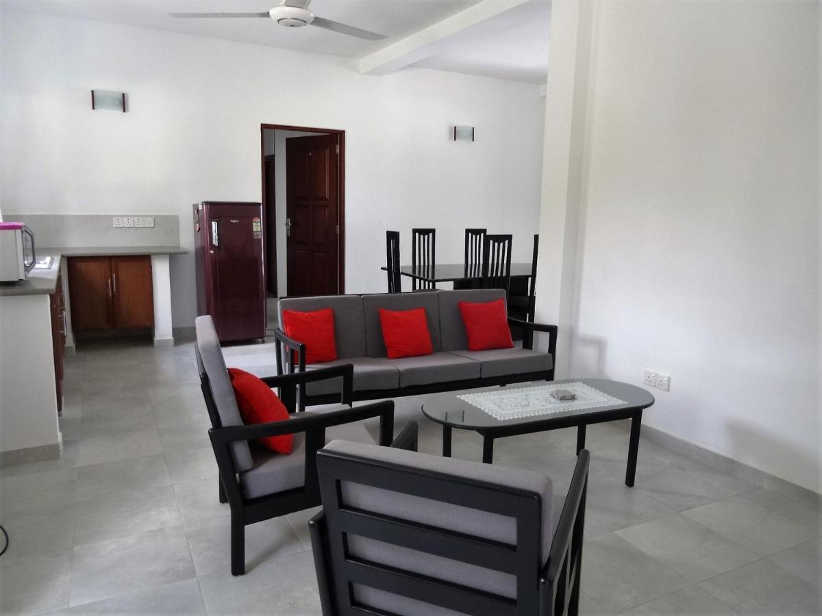 Amssler Beach Stay Kalutara Exterior photo