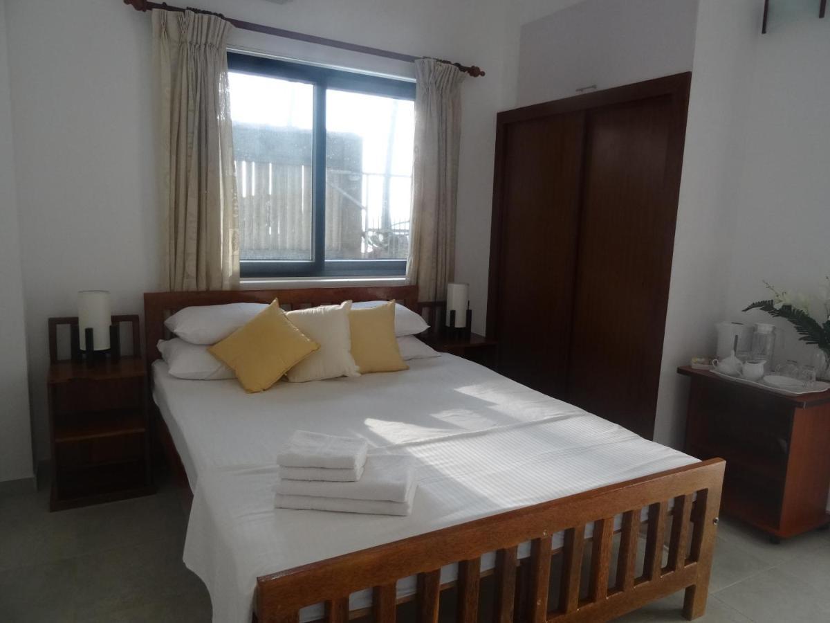 Amssler Beach Stay Kalutara Exterior photo