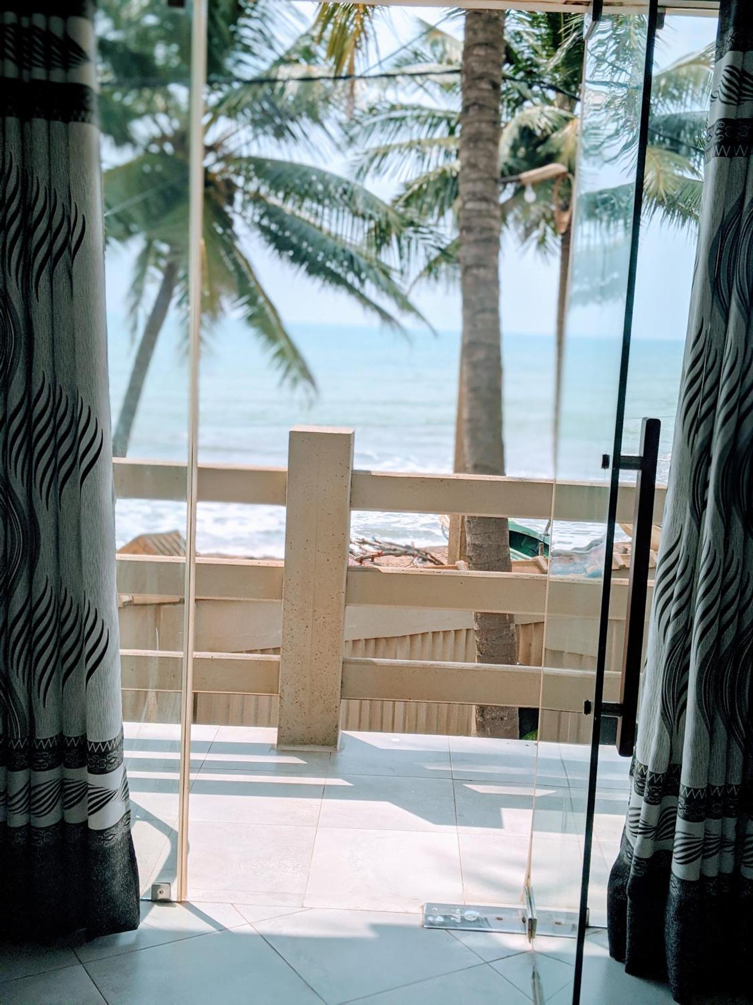 Amssler Beach Stay Kalutara Room photo