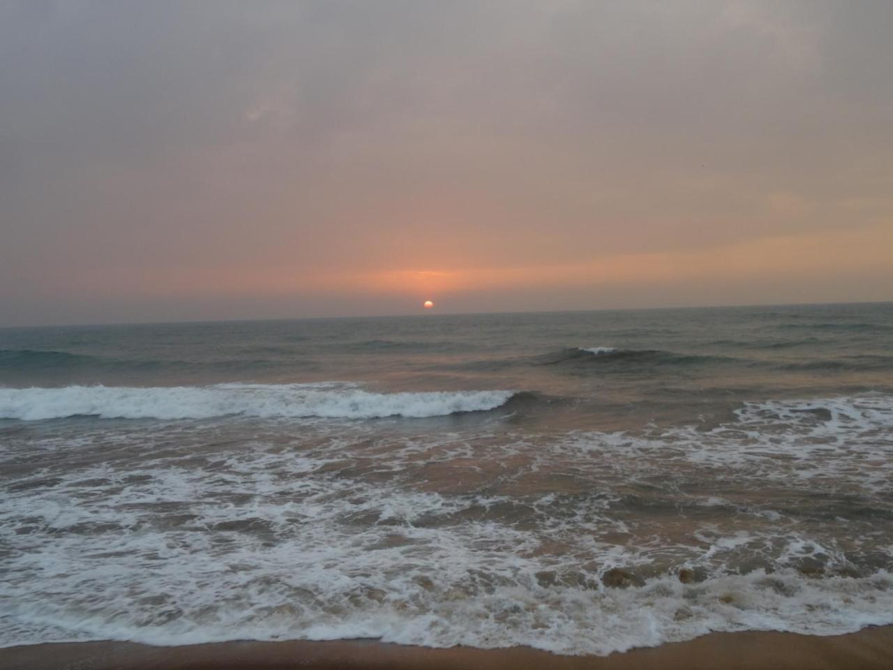 Amssler Beach Stay Kalutara Exterior photo