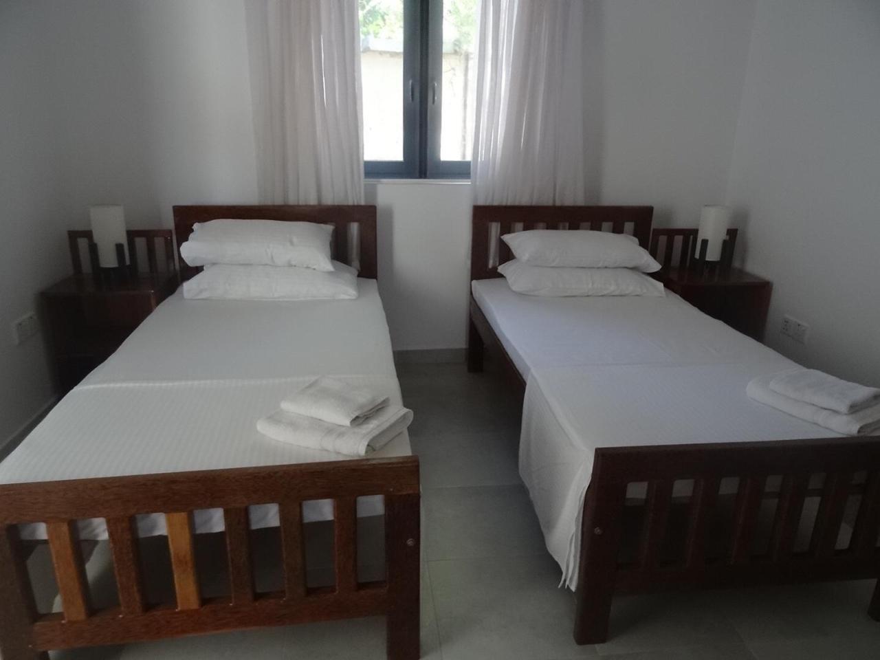 Amssler Beach Stay Kalutara Exterior photo