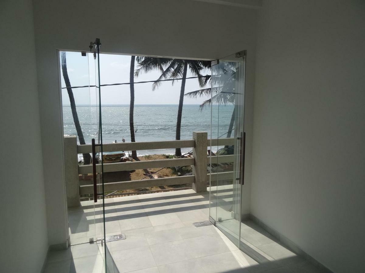 Amssler Beach Stay Kalutara Exterior photo