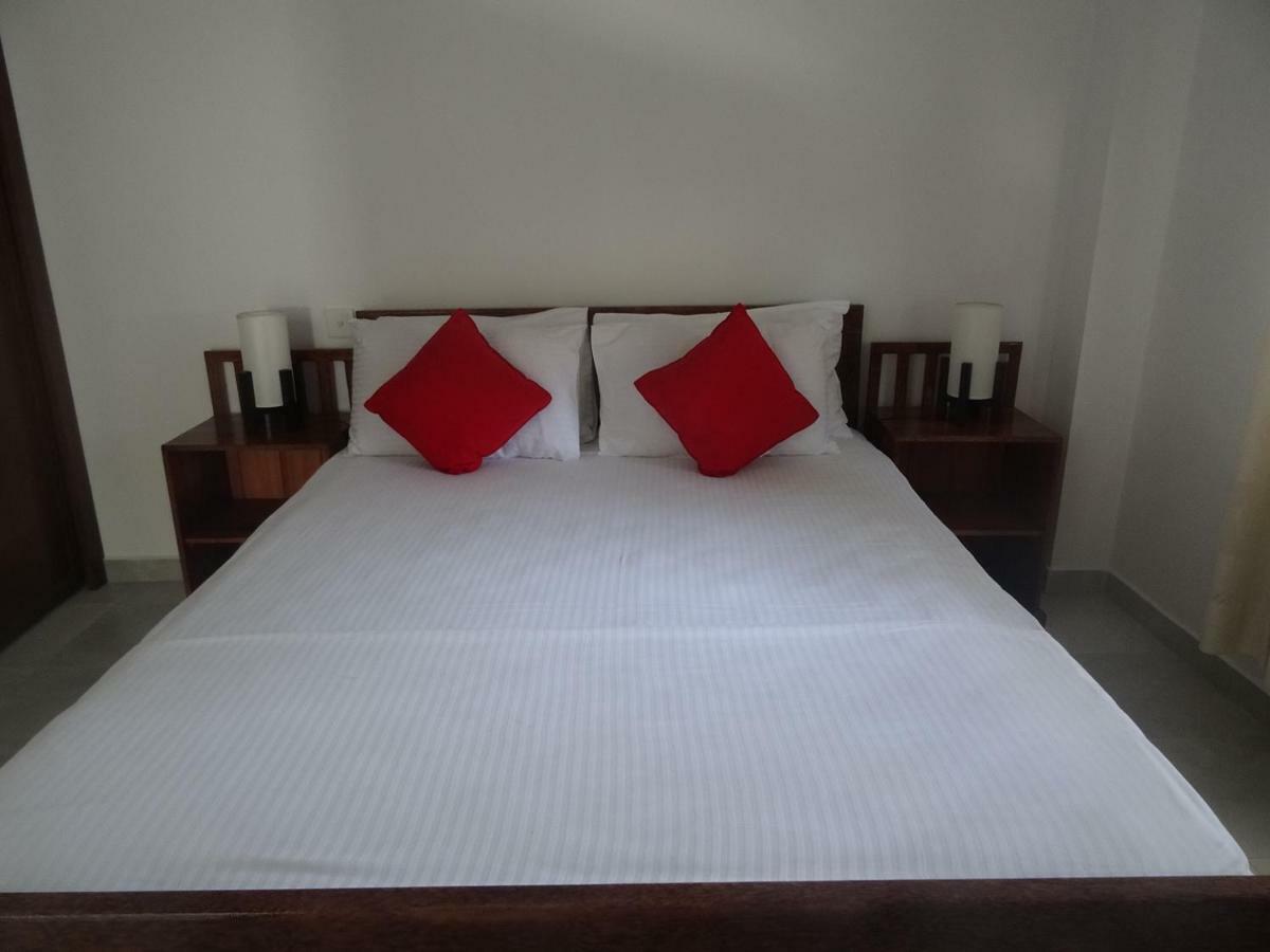 Amssler Beach Stay Kalutara Exterior photo