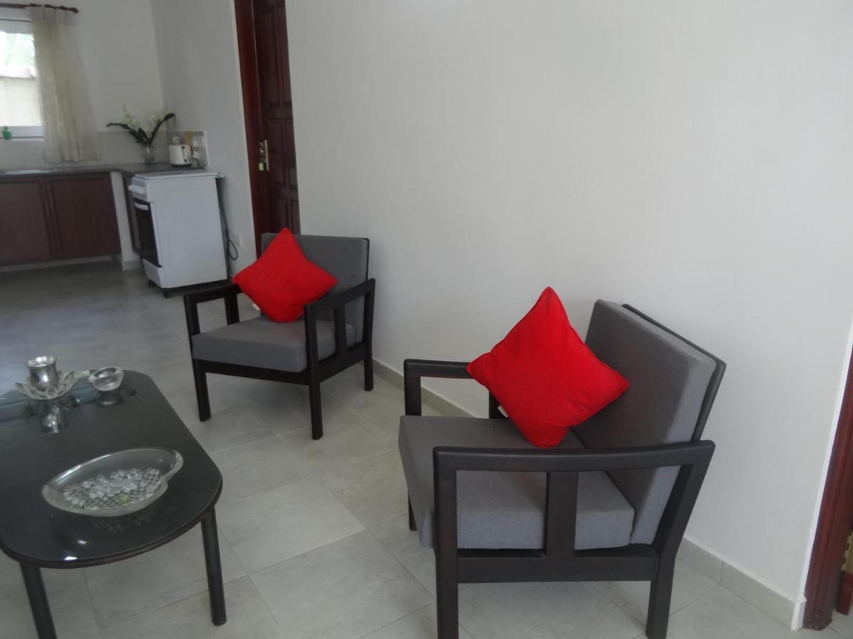 Amssler Beach Stay Kalutara Exterior photo