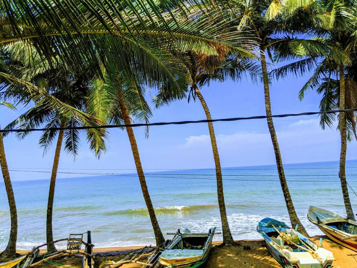 Amssler Beach Stay Kalutara Exterior photo
